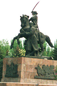 памятник С. М. Буденному
на коне работы Вучетича